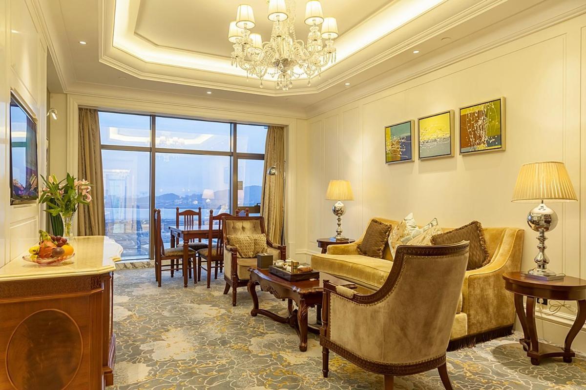 Royal Seaside Hotel And Hot Springs Xiamen Exterior photo