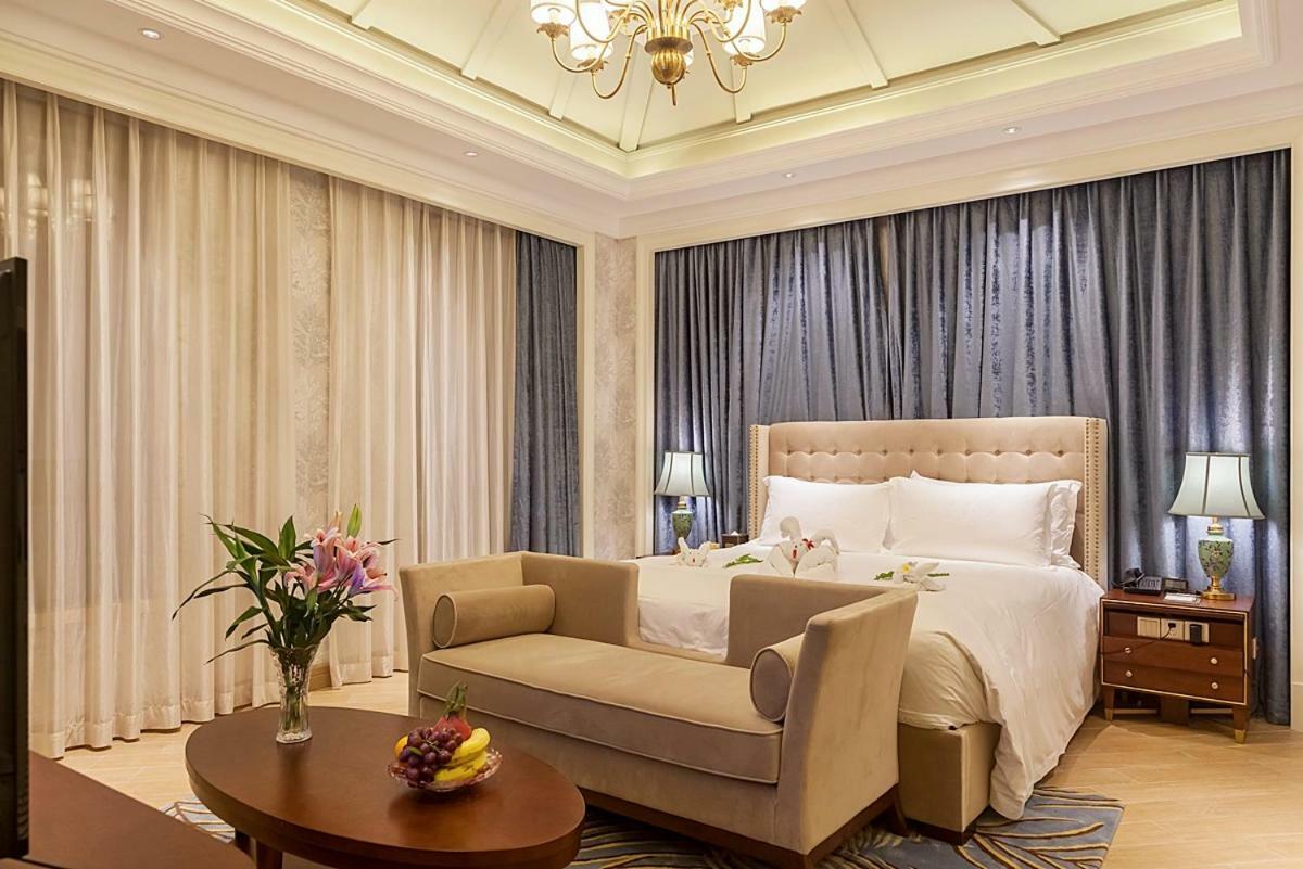 Royal Seaside Hotel And Hot Springs Xiamen Exterior photo